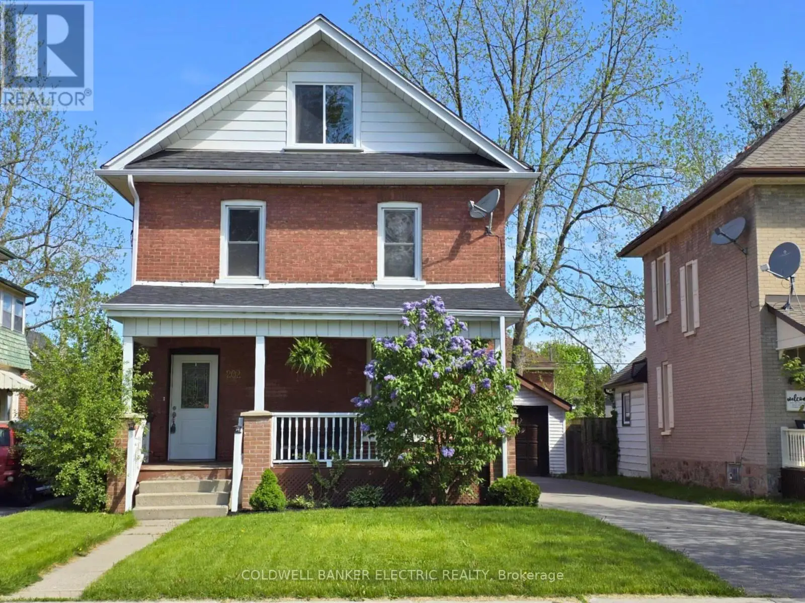 202 Braidwood Avenue, Peterborough South, Ontario  K9J 1V1 - Photo 1 - X12158897