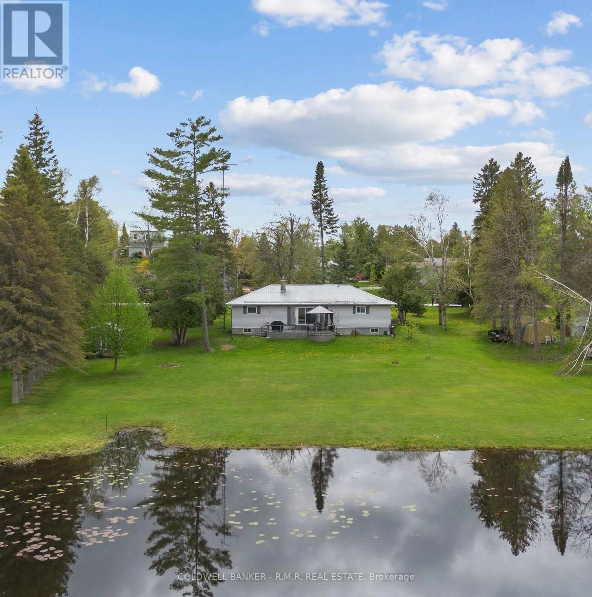 200 Charlore Park Drive, Kawartha Lakes, Ontario  K0L 2W0 - Photo 3 - X12159213