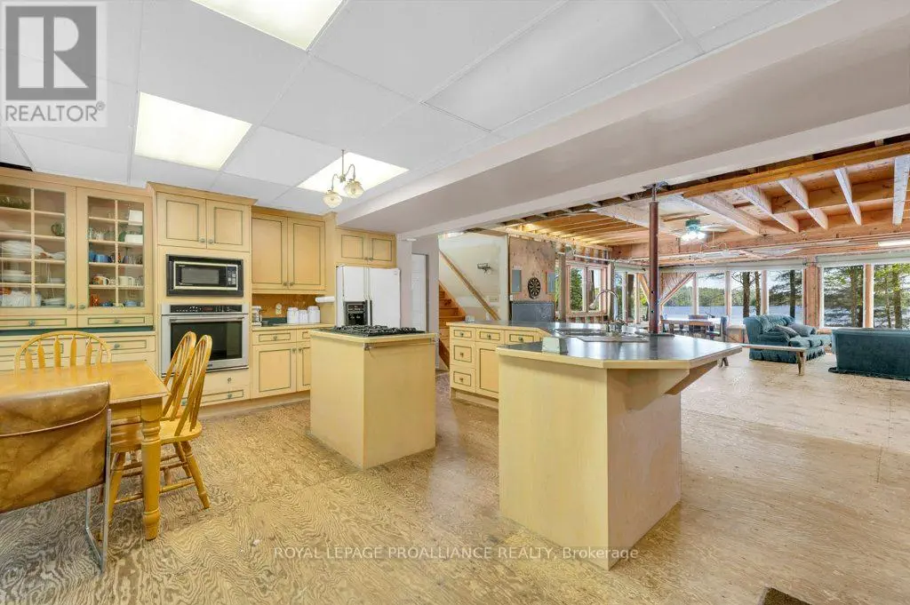 276 Sheldrake Lake Road, Addington Highlands, Ontario  K0H 2G0 - Photo 3 - X12159250