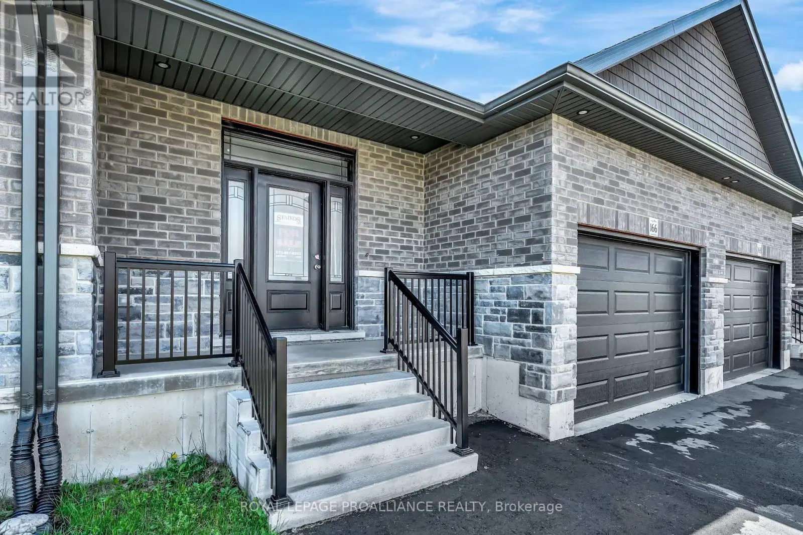 166 Appledene Drive, Quinte West, Ontario  K8V 0K3 - Photo 3 - X12144051