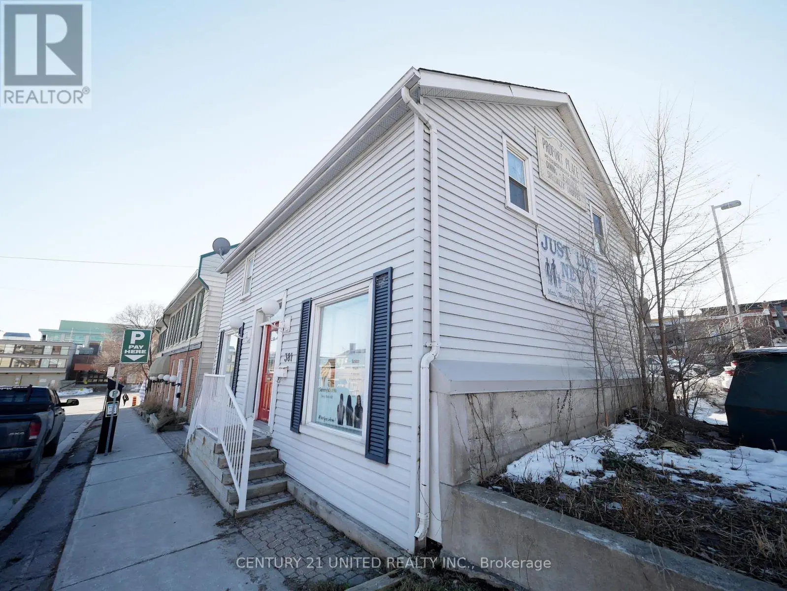 381a Queen Street, Peterborough Central, Ontario  K9H 3J7 - Photo 2 - X12159572