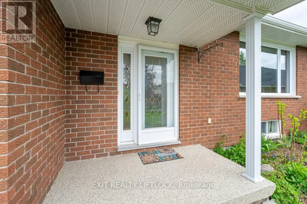 38 Clearview Court, Peterborough West, Ontario  K9K 2A3 - Photo 3 - X12158623