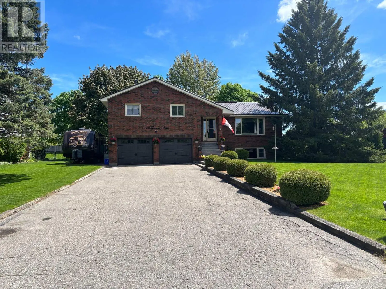 11 Riverview Drive, Scugog, Ontario  L9L 1N8 - Photo 1 - E12101043