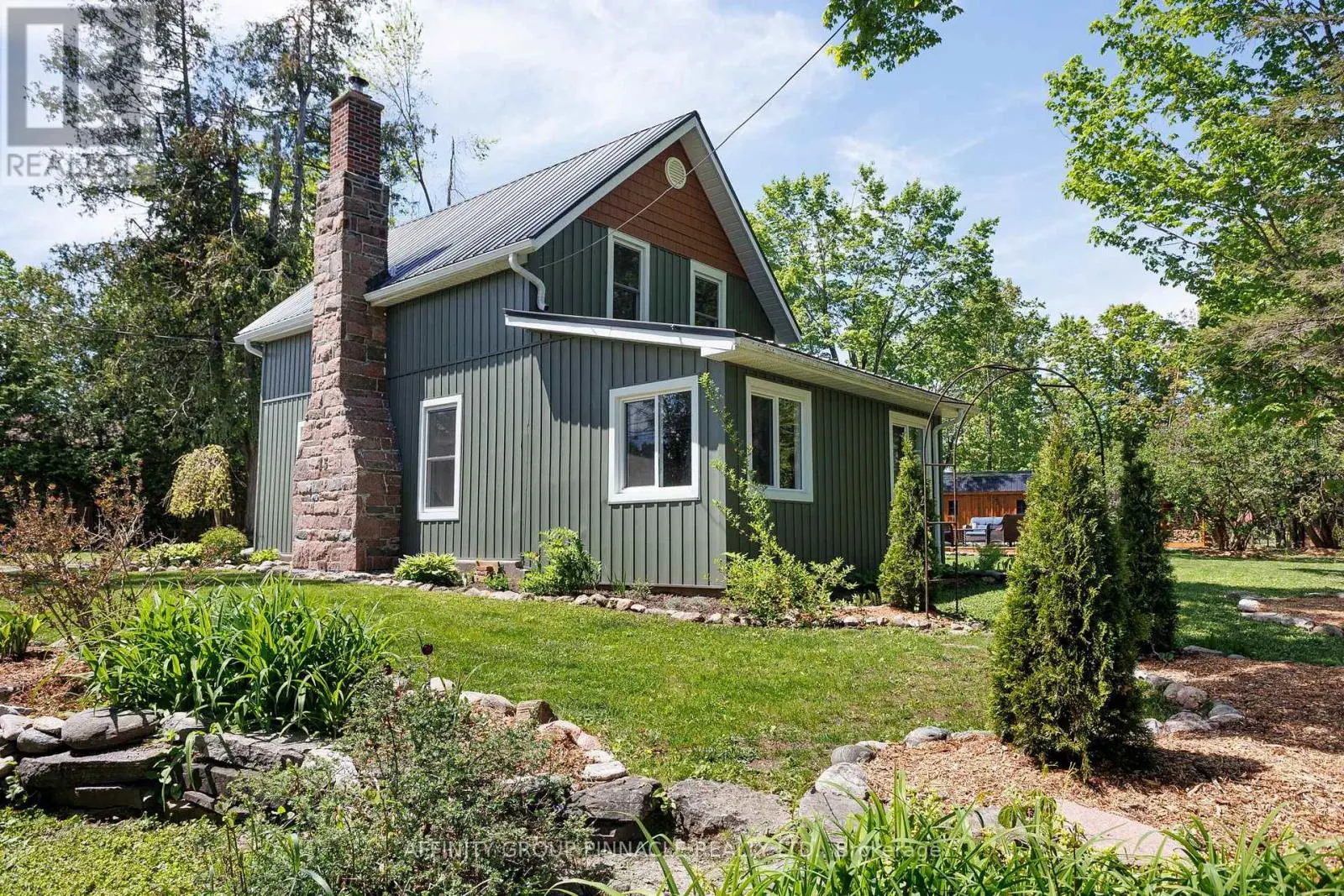 13 Jordan Street, Kawartha Lakes, Ontario  K0M 1N0 - Photo 1 - X12159212