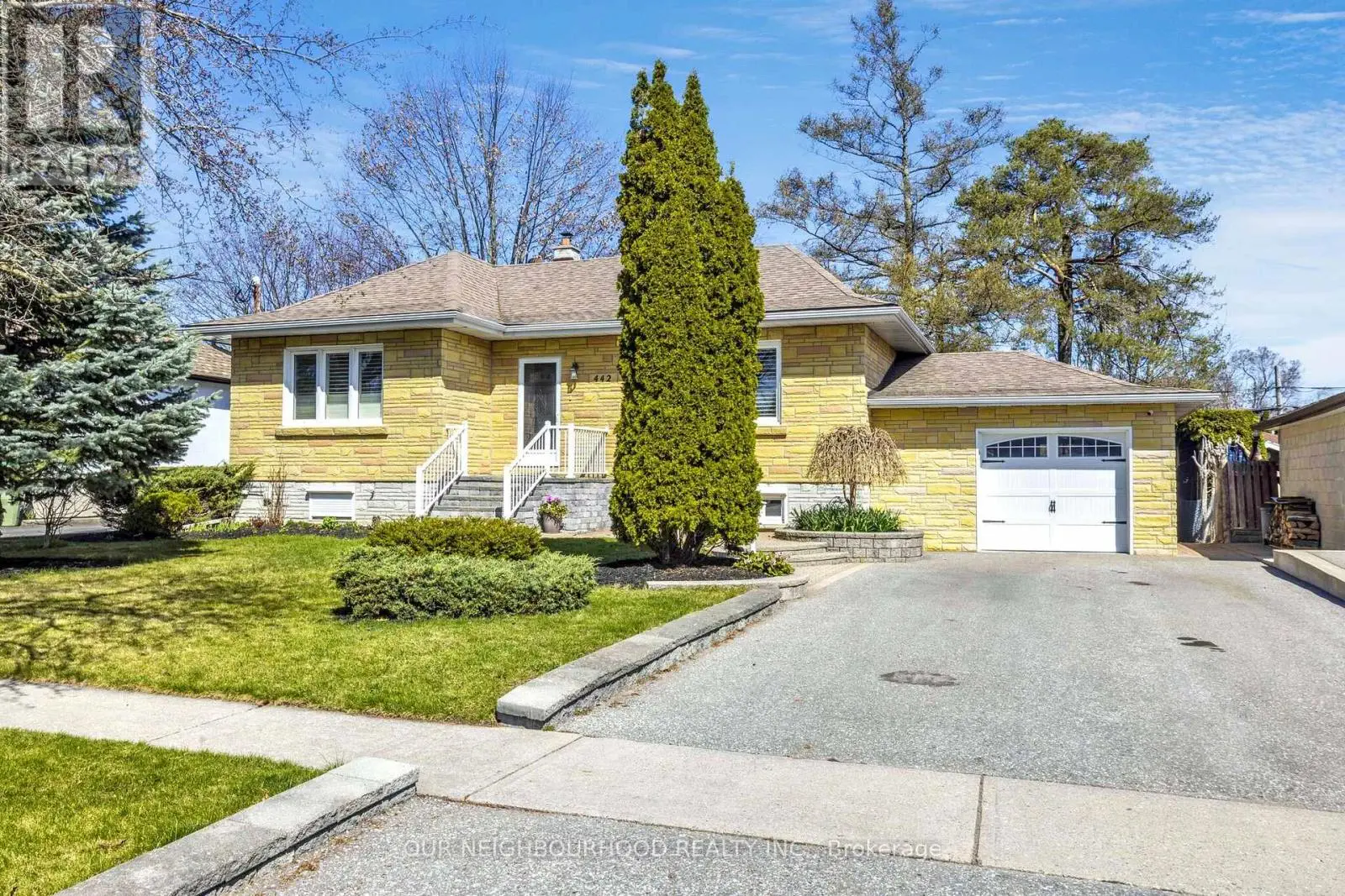 442 Ridgeway Avenue, Oshawa, Ontario  L1J 2V7 - Photo 2 - E12161239