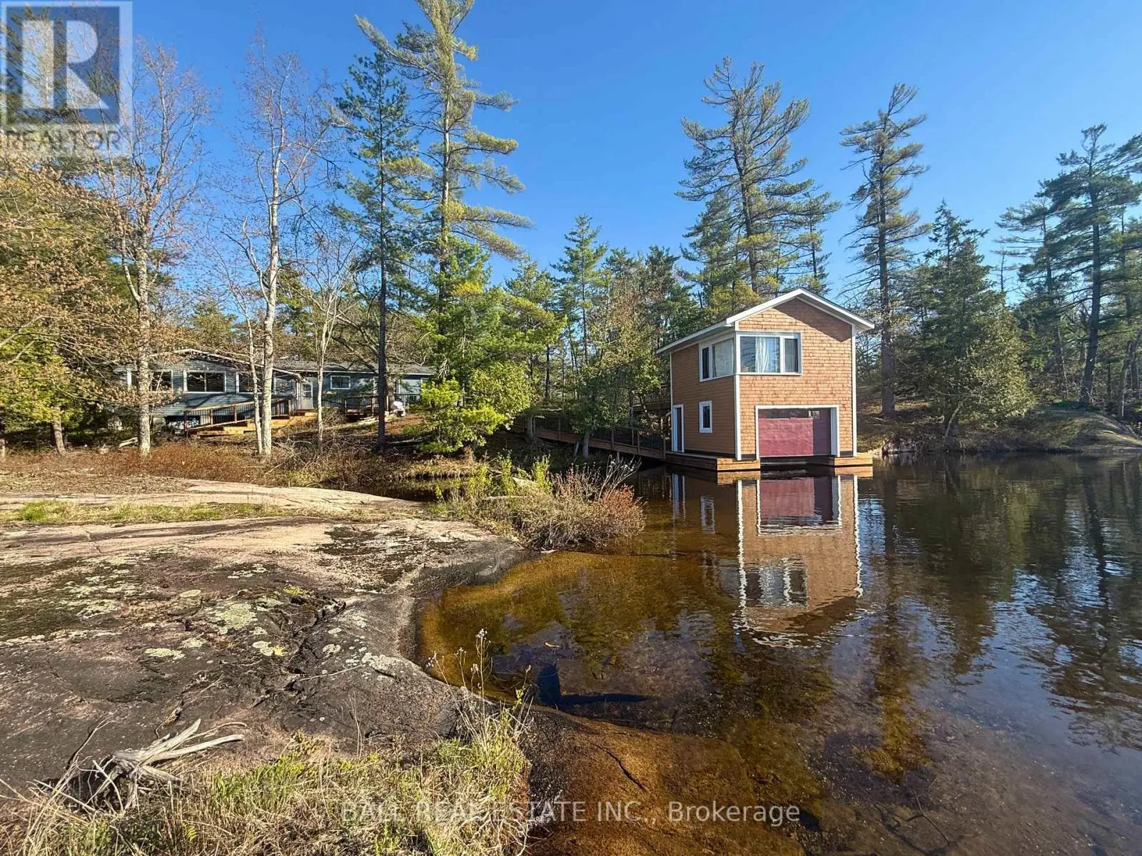 1020 Island 35, Stoney Lake, Douro-Dummer, Ontario  K0L 2H0 - Photo 2 - X12161931