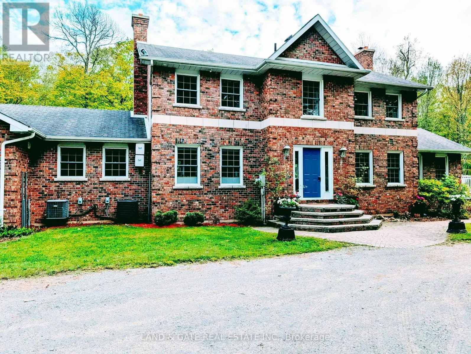 398 Sandy Hook Road, Kawartha Lakes, Ontario  L0A 1K0 - Photo 1 - X12162051