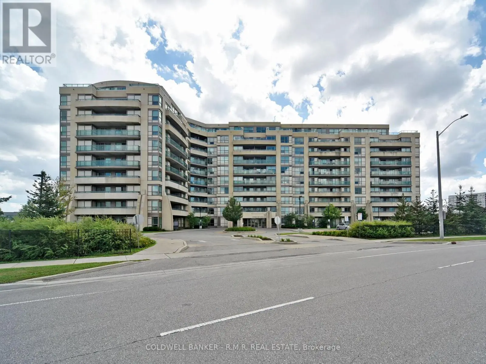 211 - 75 Norman Bethune Avenue, Richmond Hill, Ontario  L4B 0B6 - Photo 1 - N12162333