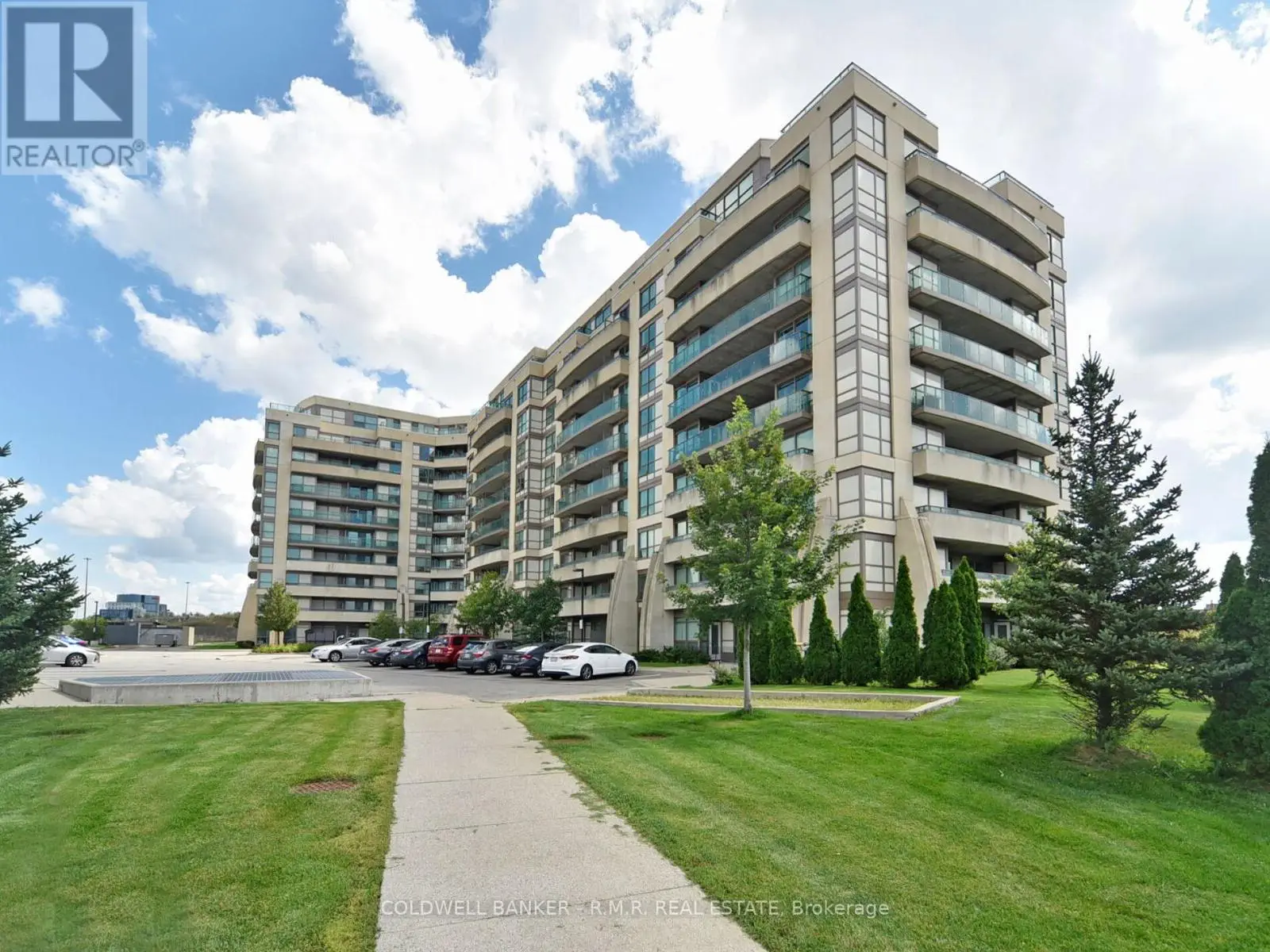 211 - 75 Norman Bethune Avenue, Richmond Hill, Ontario  L4B 0B6 - Photo 2 - N12162333