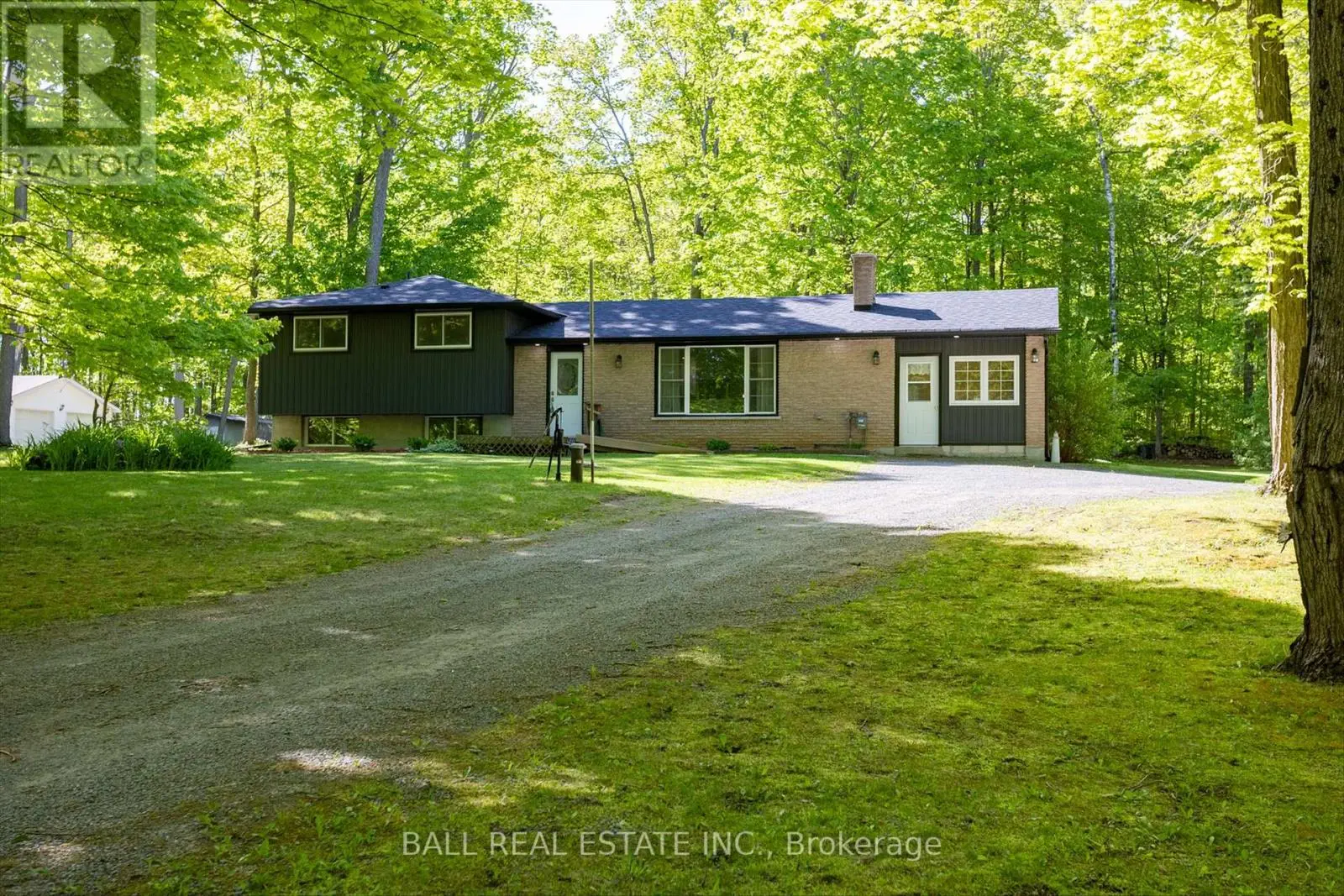 587 Larmer Line, Cavan Monaghan, Ontario  K0L 1V0 - Photo 2 - X12162156