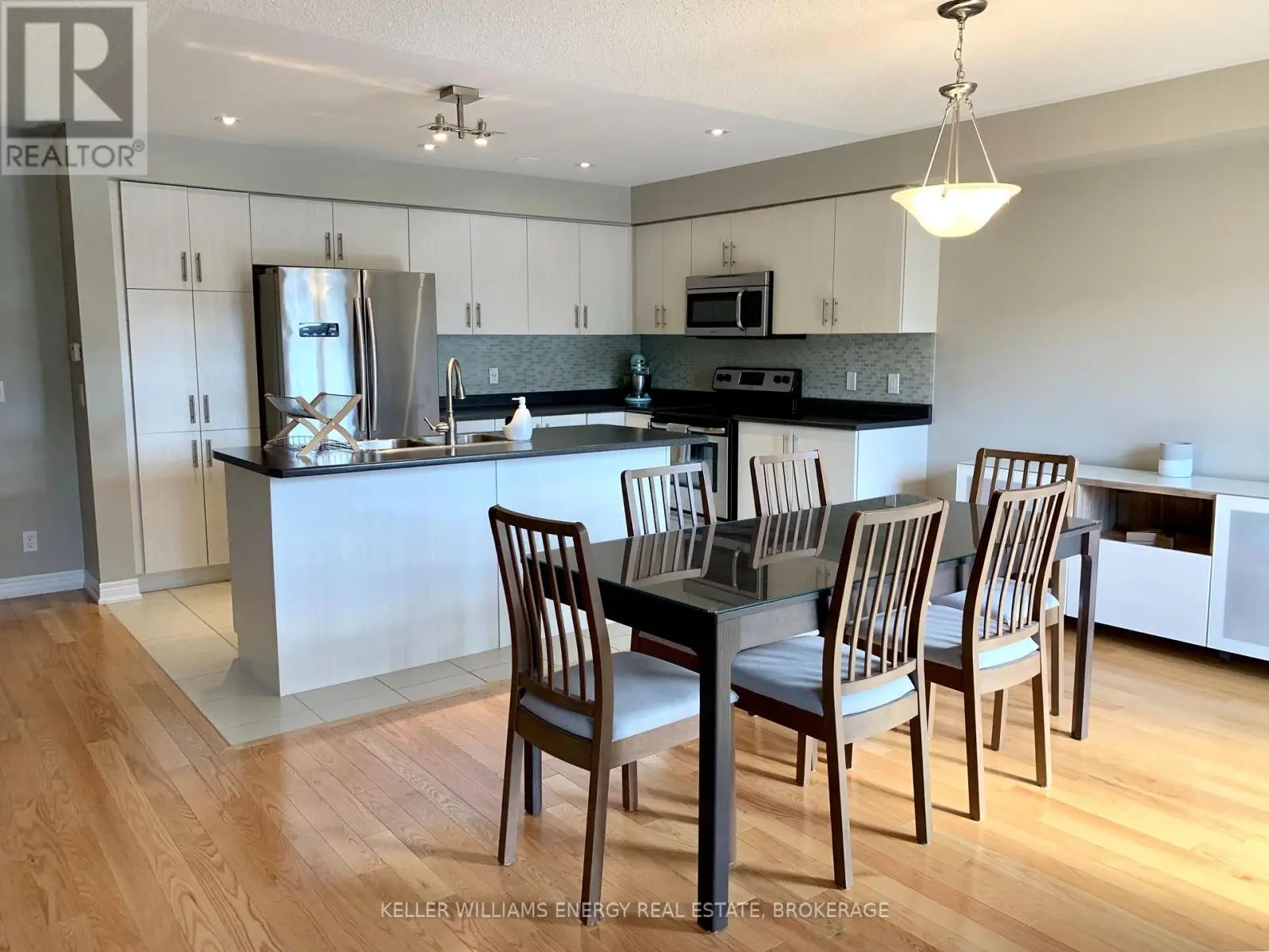 78 Nearco Crescent, Oshawa, Ontario  L1L 0J2 - Photo 3 - E12162614