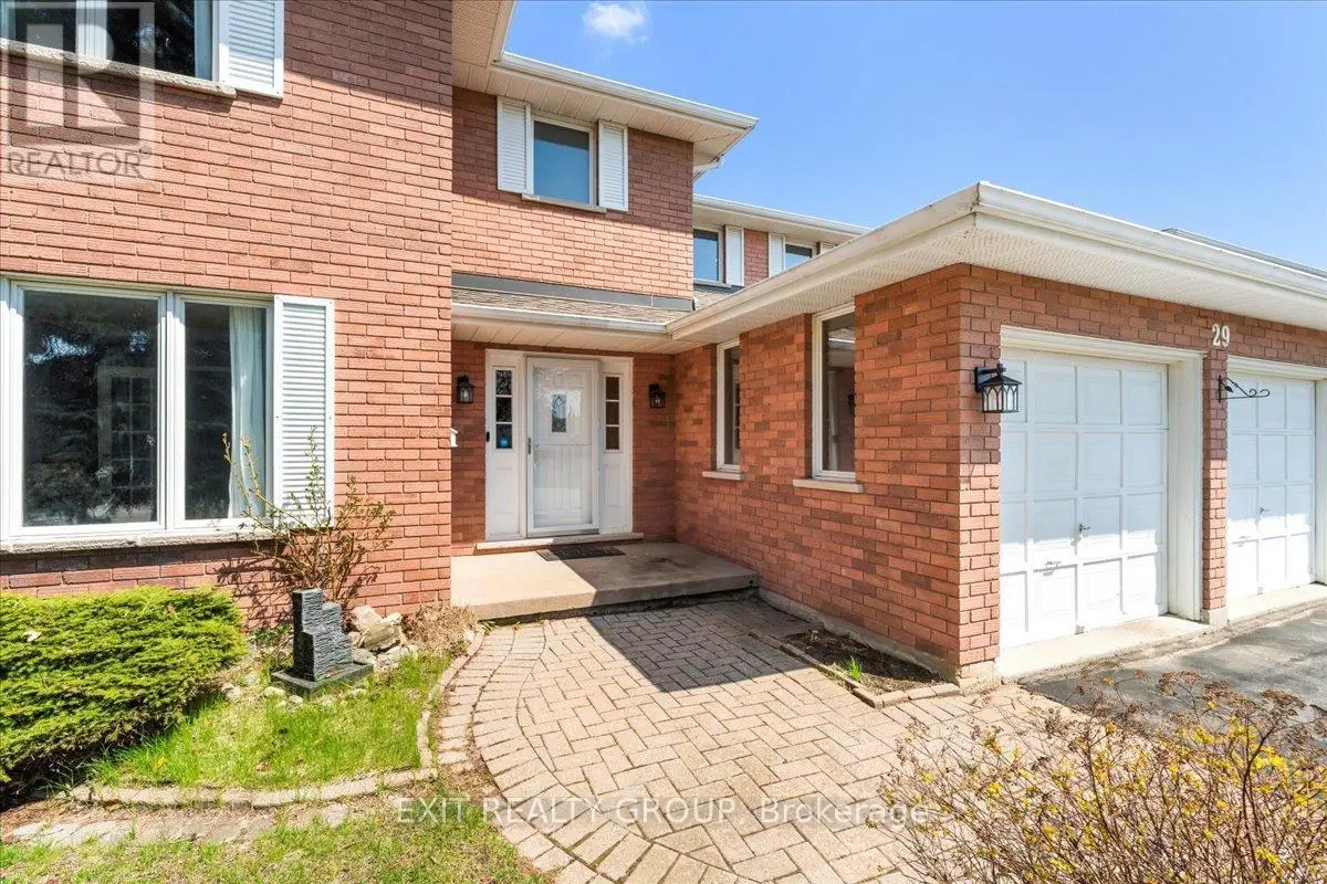 29 Northumberland Boulevard, Quinte West, Ontario  K8V 6L6 - Photo 2 - X12162465