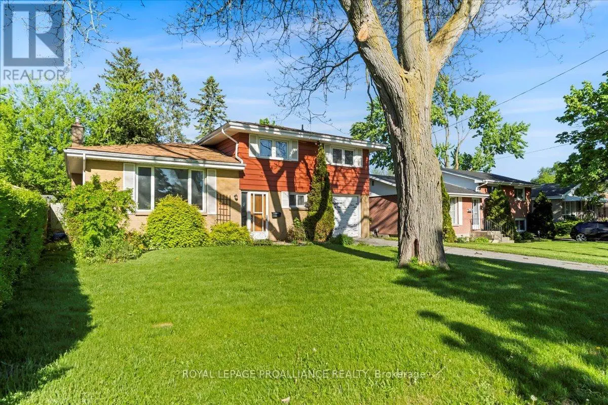 19 Alfred Drive, Belleville, Ontario  K8N 4M6 - Photo 2 - X12162468