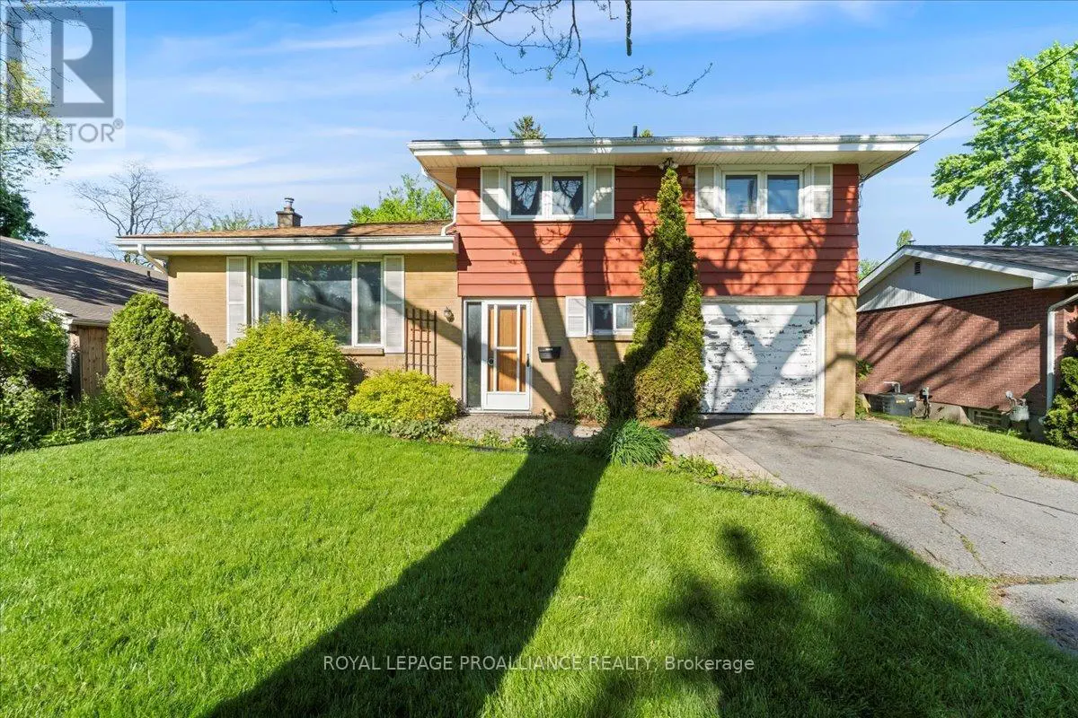 19 Alfred Drive, Belleville, Ontario  K8N 4M6 - Photo 3 - X12162468