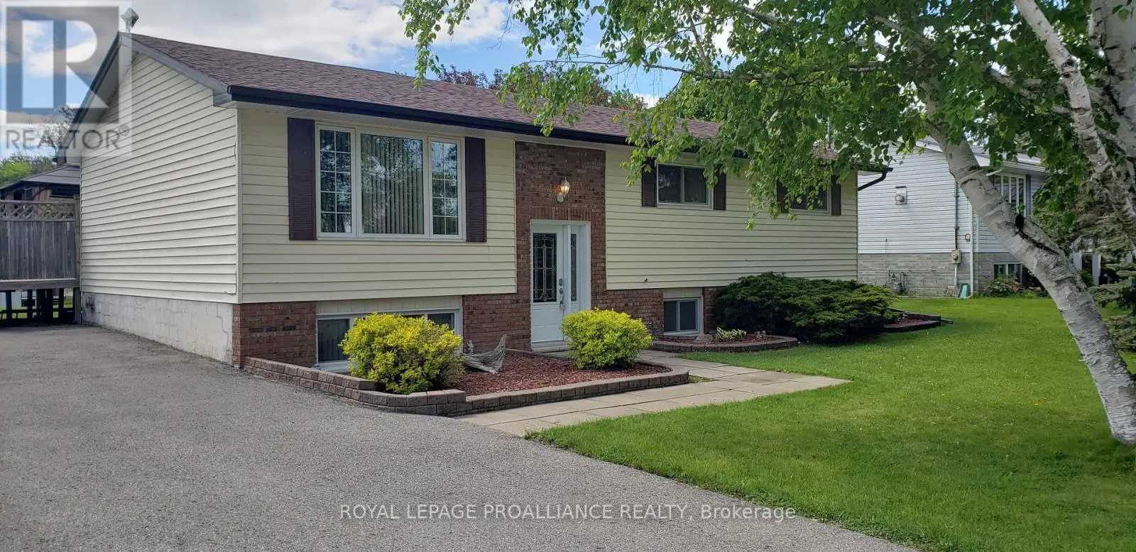 197 Chatterton Valley Crescent, Quinte West, Ontario  K0K 2B0 - Photo 1 - X12162550