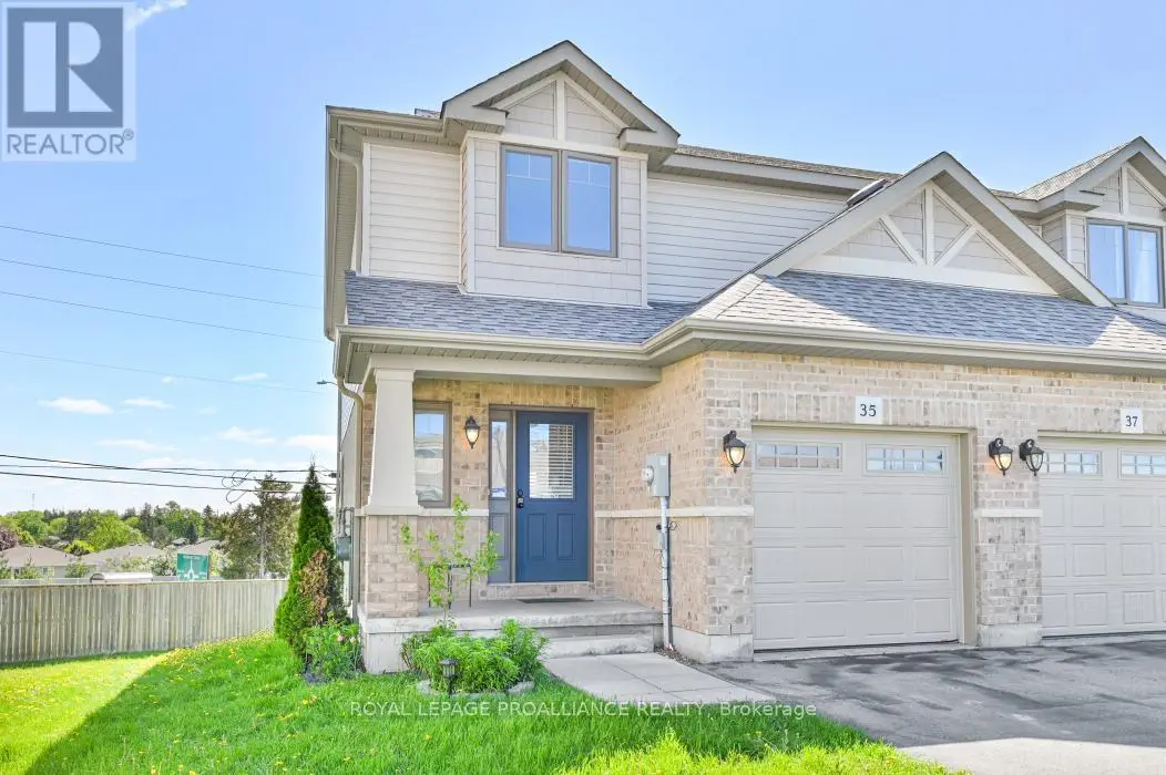 35 Mountain Ash Drive, Belleville, Ontario  K8N 0E3 - Photo 3 - X12162757