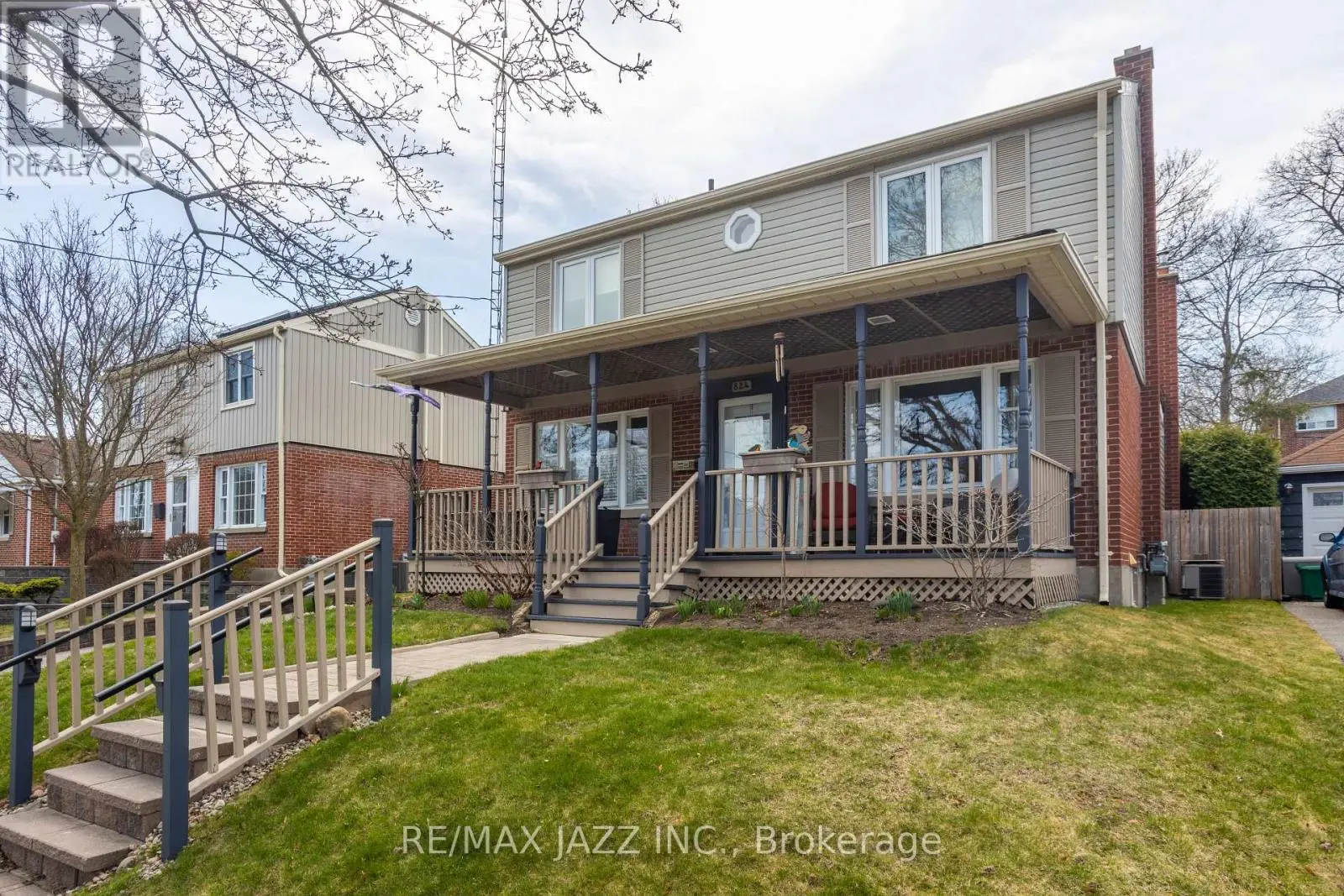824 Masson Street, Oshawa, Ontario  L1G 5A9 - Photo 3 - E12163287