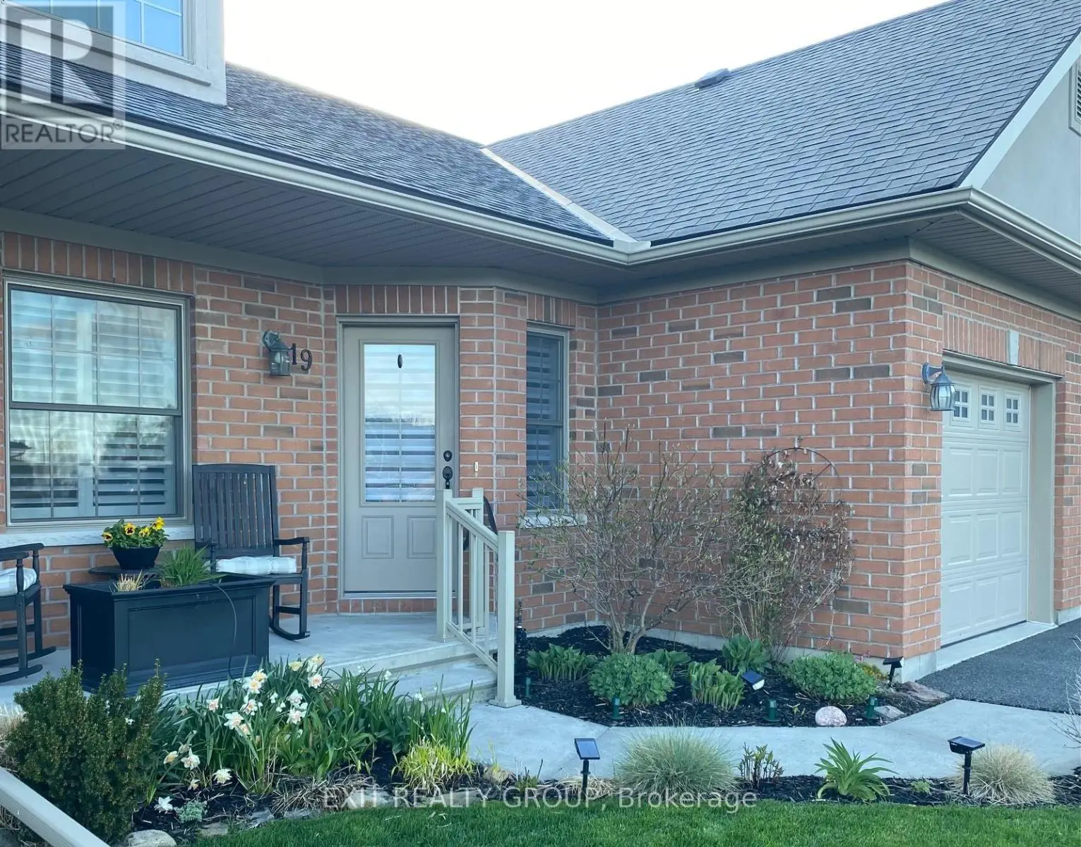 19 Berwick Street, Stirling-Rawdon, Ontario  K0K 3E0 - Photo 2 - X12163421