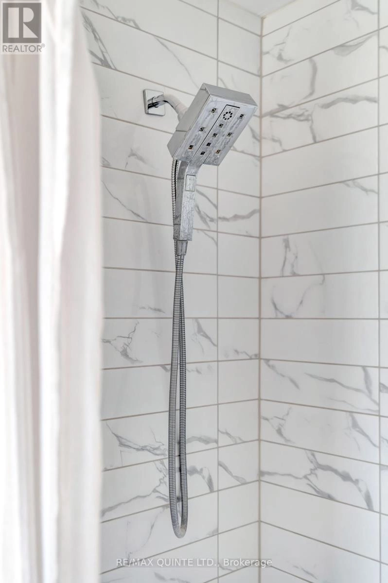 94 Cloverleaf Drive, Belleville, Ontario K8N 4Z5 - Photo 17 - X12163990