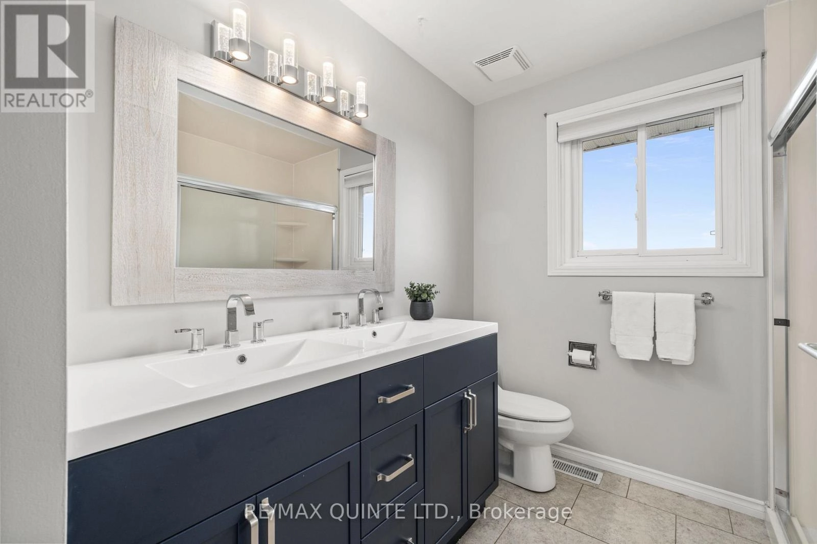 94 Cloverleaf Drive, Belleville, Ontario K8N 4Z5 - Photo 21 - X12163990