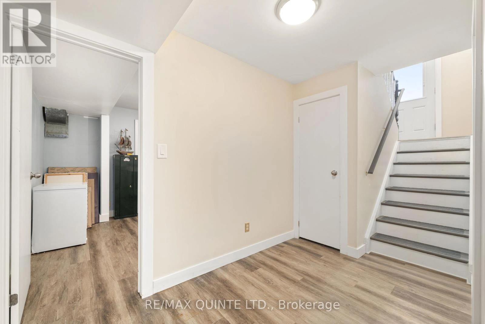 94 Cloverleaf Drive, Belleville, Ontario K8N 4Z5 - Photo 22 - X12163990