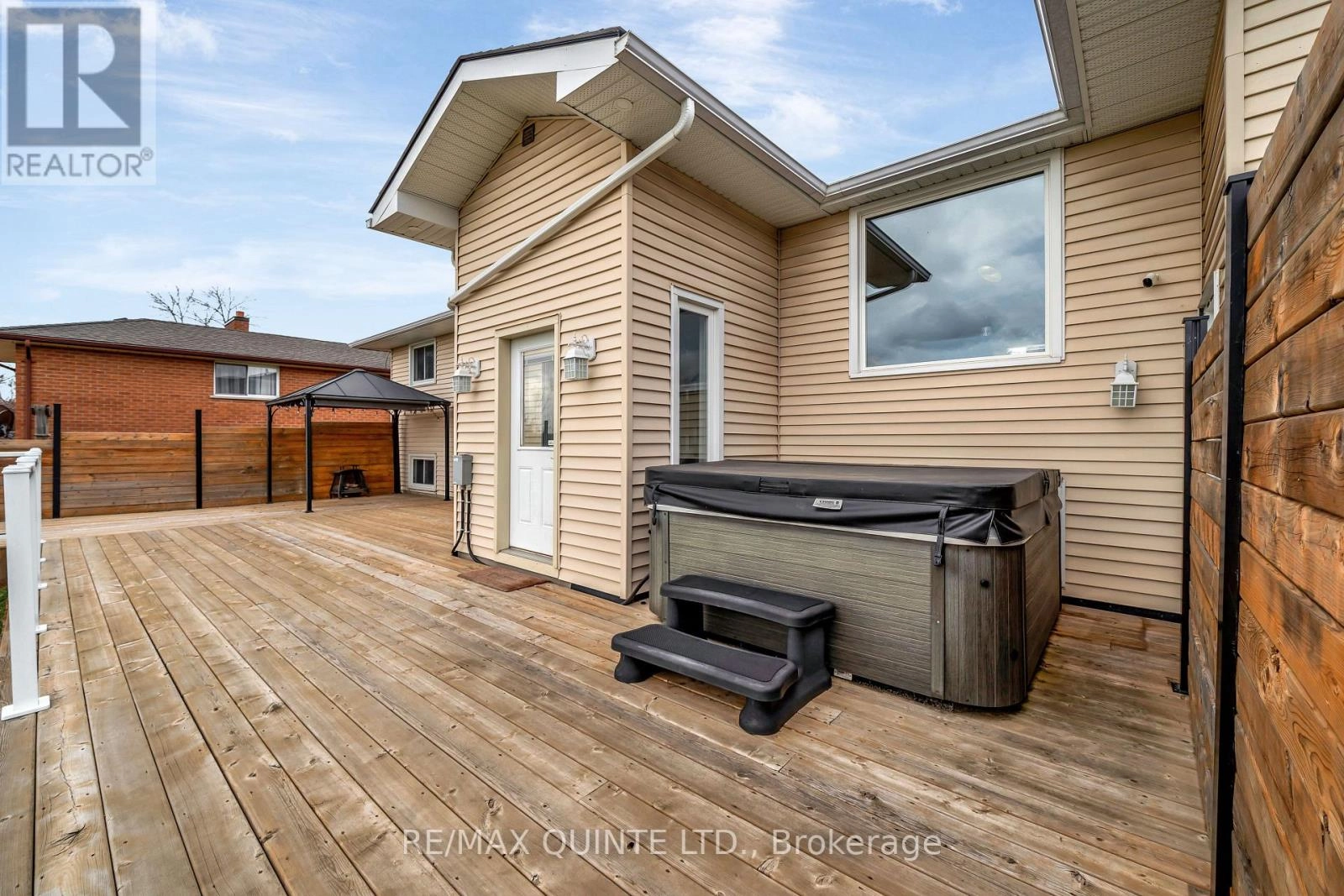 94 Cloverleaf Drive, Belleville, Ontario K8N 4Z5 - Photo 36 - X12163990