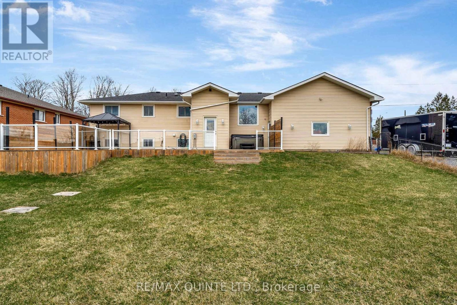 94 Cloverleaf Drive, Belleville, Ontario K8N 4Z5 - Photo 42 - X12163990