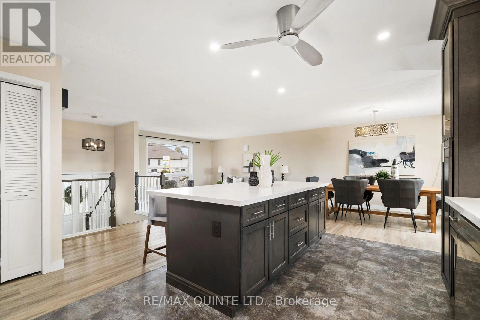 94 Cloverleaf Drive, Belleville, Ontario K8N 4Z5 - Photo 7 - X12163990