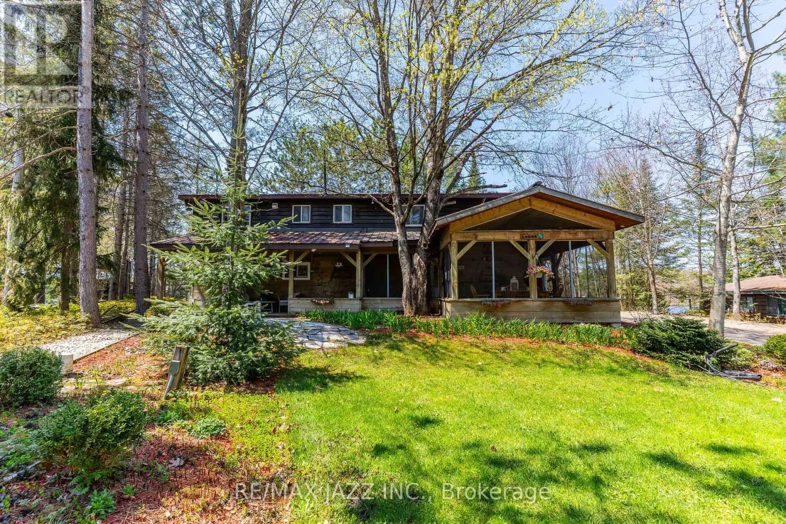 1092 Briscoe Drive, Algonquin Highlands, Ontario  K0M 1J1 - Photo 3 - X12147792