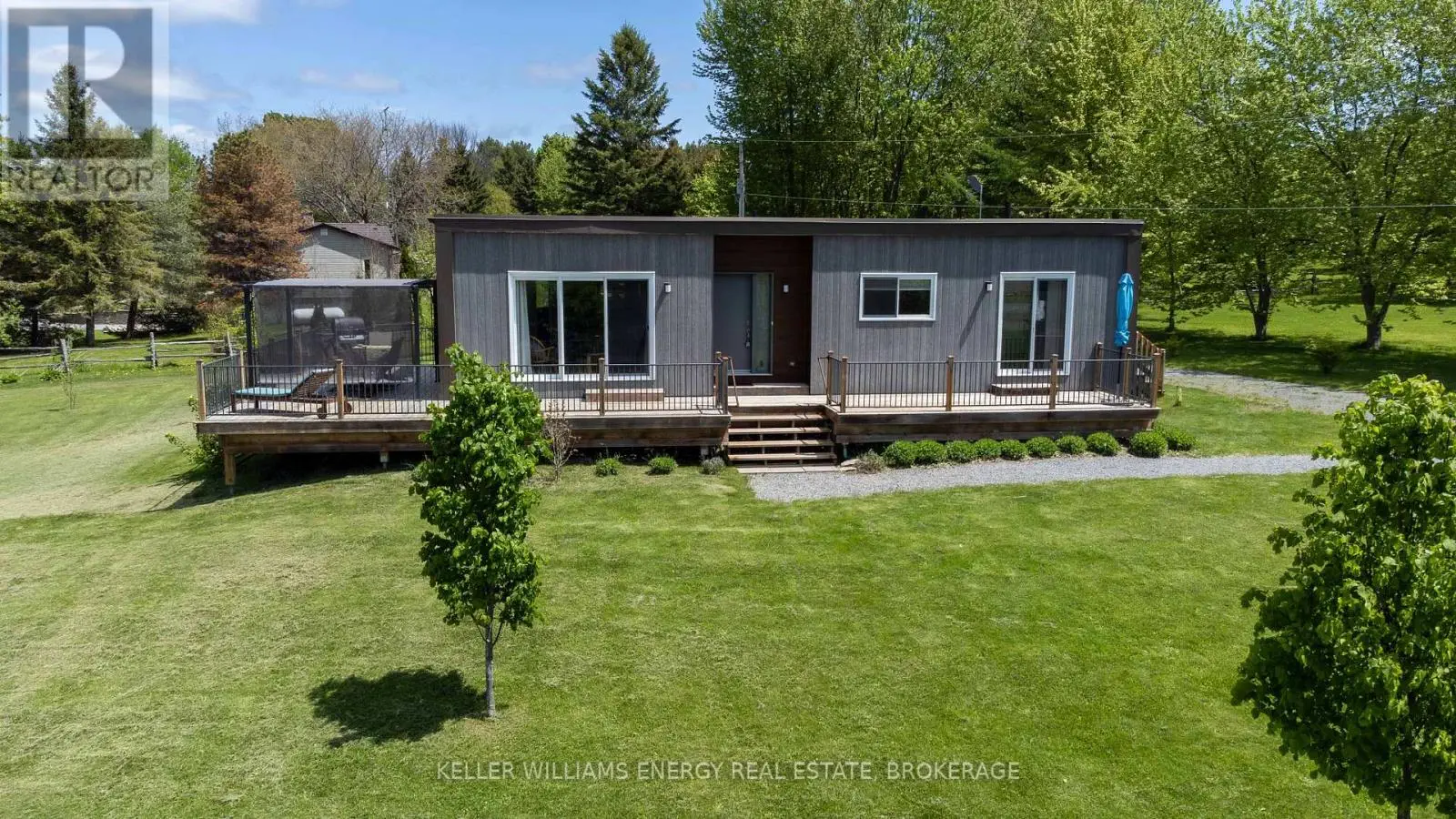 326 Cressy Bayside Road, Prince Edward County, Ontario  K0K 2T0 - Photo 3 - X12164561