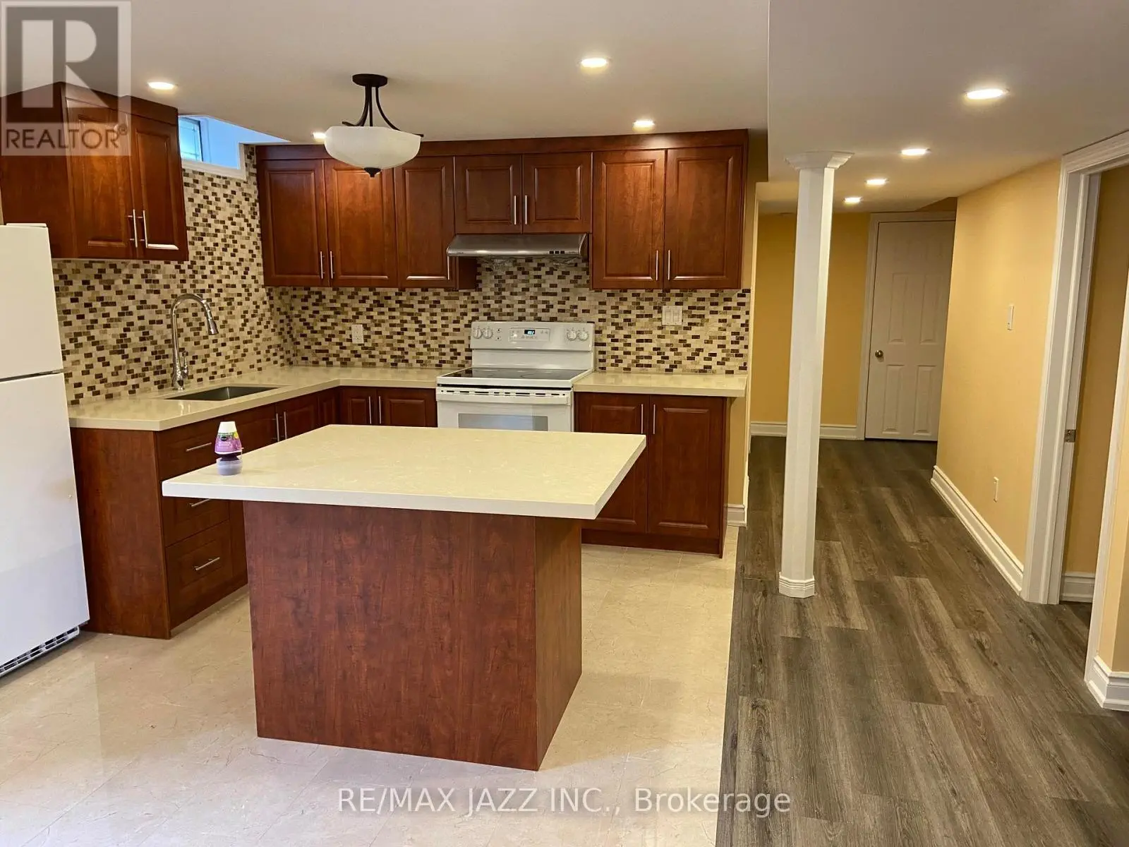 101 Glenabbey Drive, Clarington, Ontario  L1E 2B6 - Photo 3 - E12165012