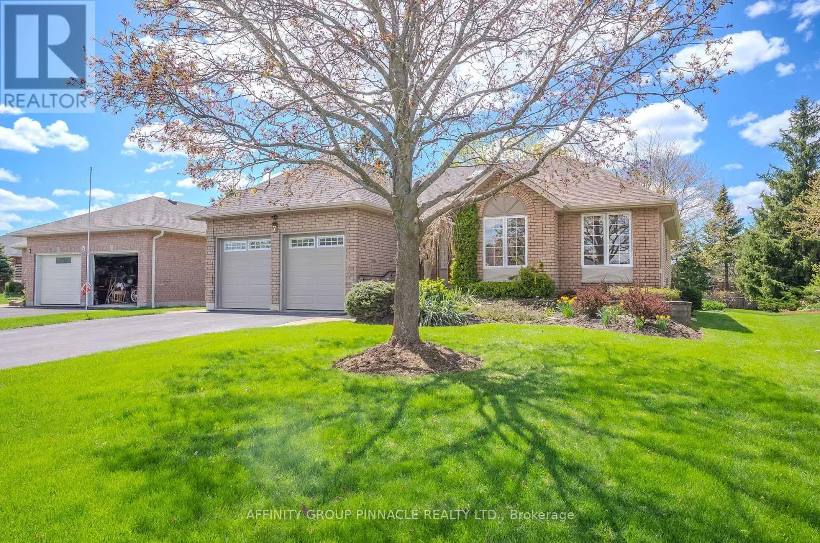 7 Whitney Court N, Kawartha Lakes, Ontario  K9V 6C4 - Photo 3 - X12141168