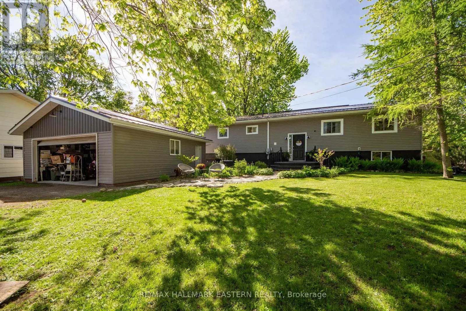 1169 Roger Place, Selwyn, Ontario  K0L 1T0 - Photo 1 - X12165330