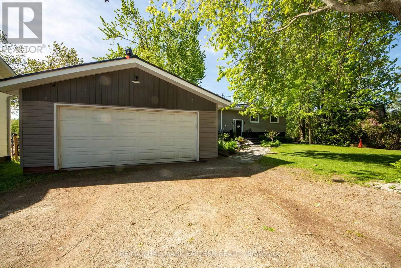 1169 Roger Place, Selwyn, Ontario  K0L 1T0 - Photo 2 - X12165330
