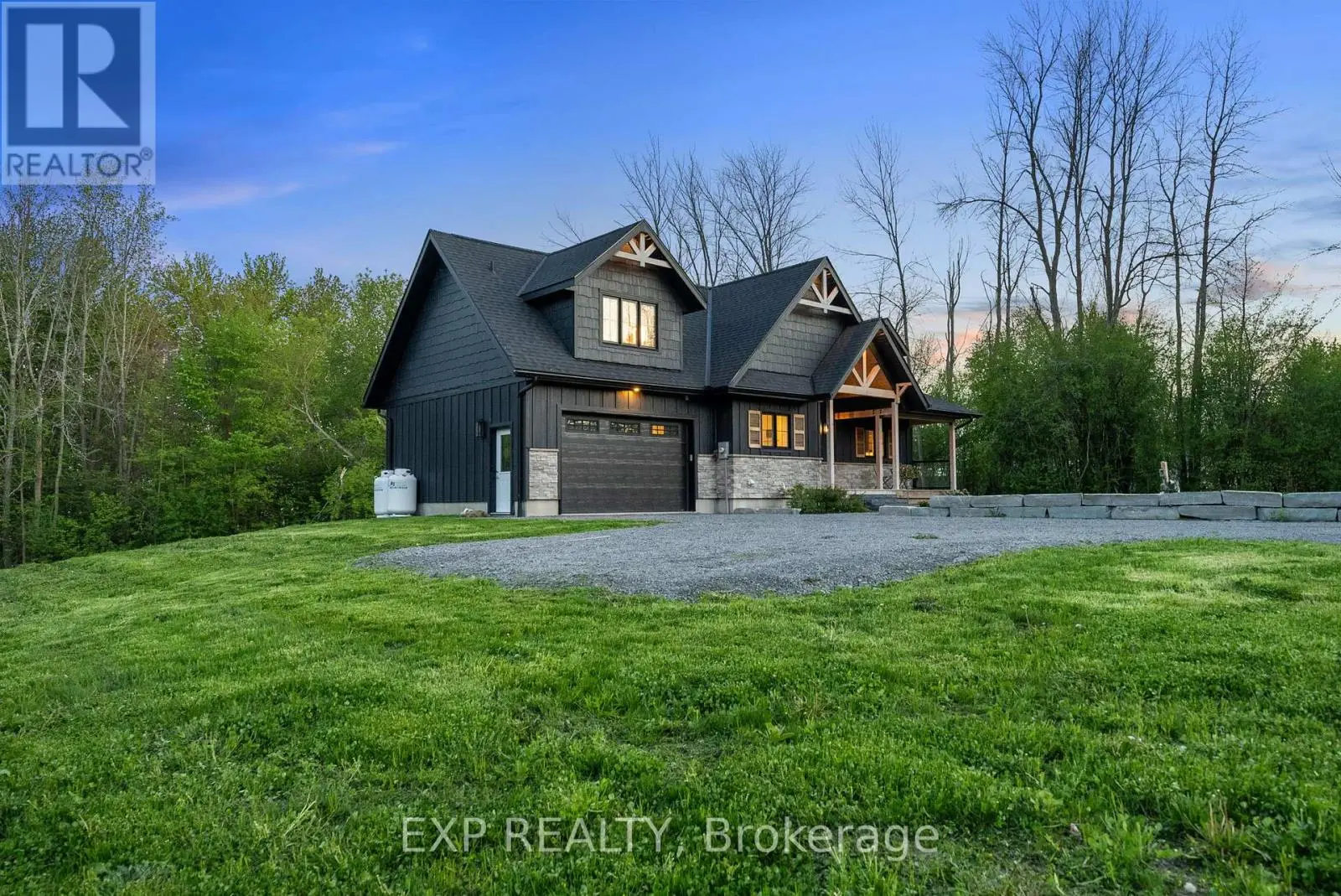 1499 Lakeside Drive, Prince Edward County, Ontario  K0K 1T0 - Photo 2 - X12165358