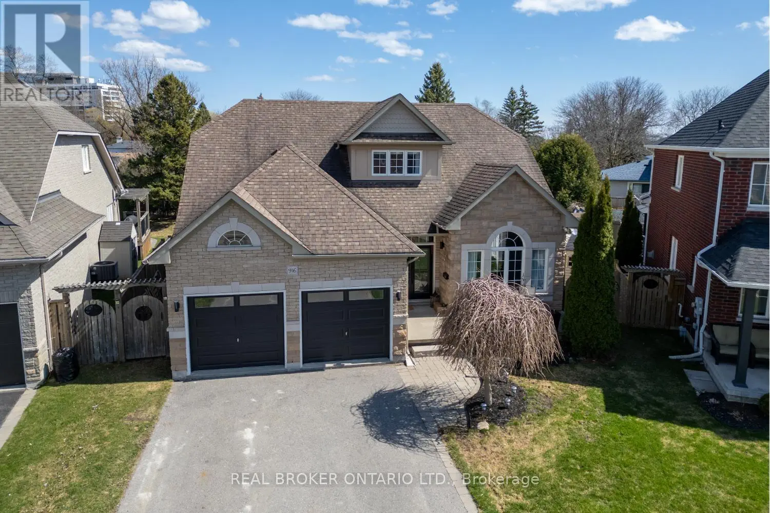 916 Barbados Street, Oshawa, Ontario  L1J 0A5 - Photo 3 - E12165339