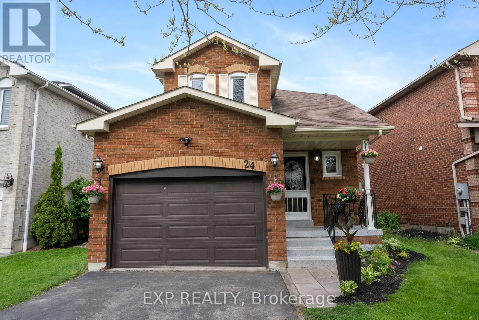 24 Glenmore Drive, Whitby, Ontario  L1N 9J3 - Photo 2 - E12166034