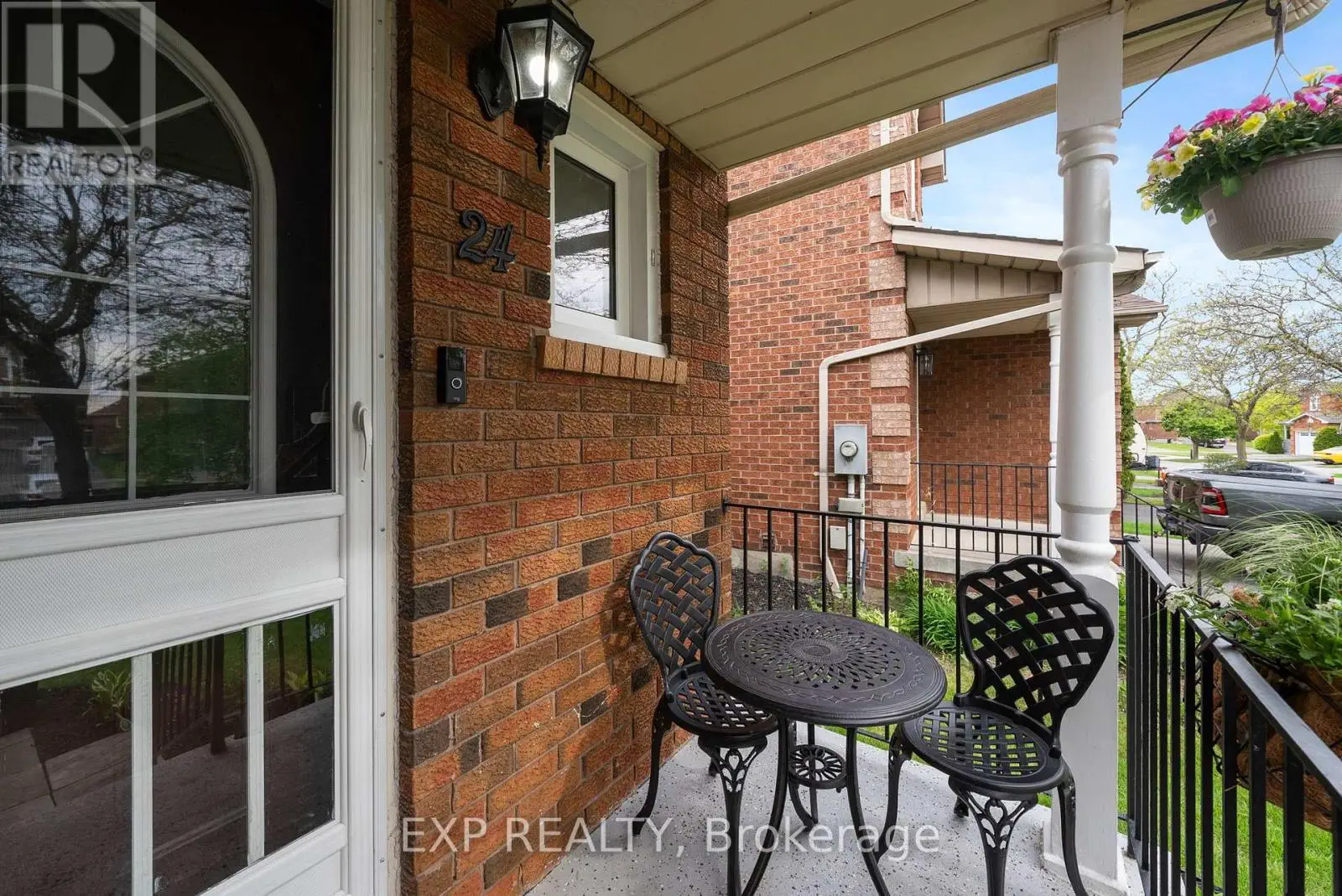 24 Glenmore Drive, Whitby, Ontario  L1N 9J3 - Photo 3 - E12166034