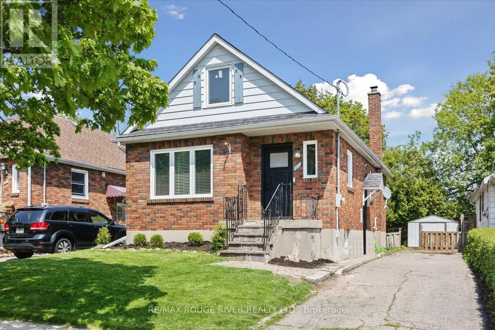 137 Patricia Avenue, Oshawa, Ontario  L1G 5X9 - Photo 1 - E12166055