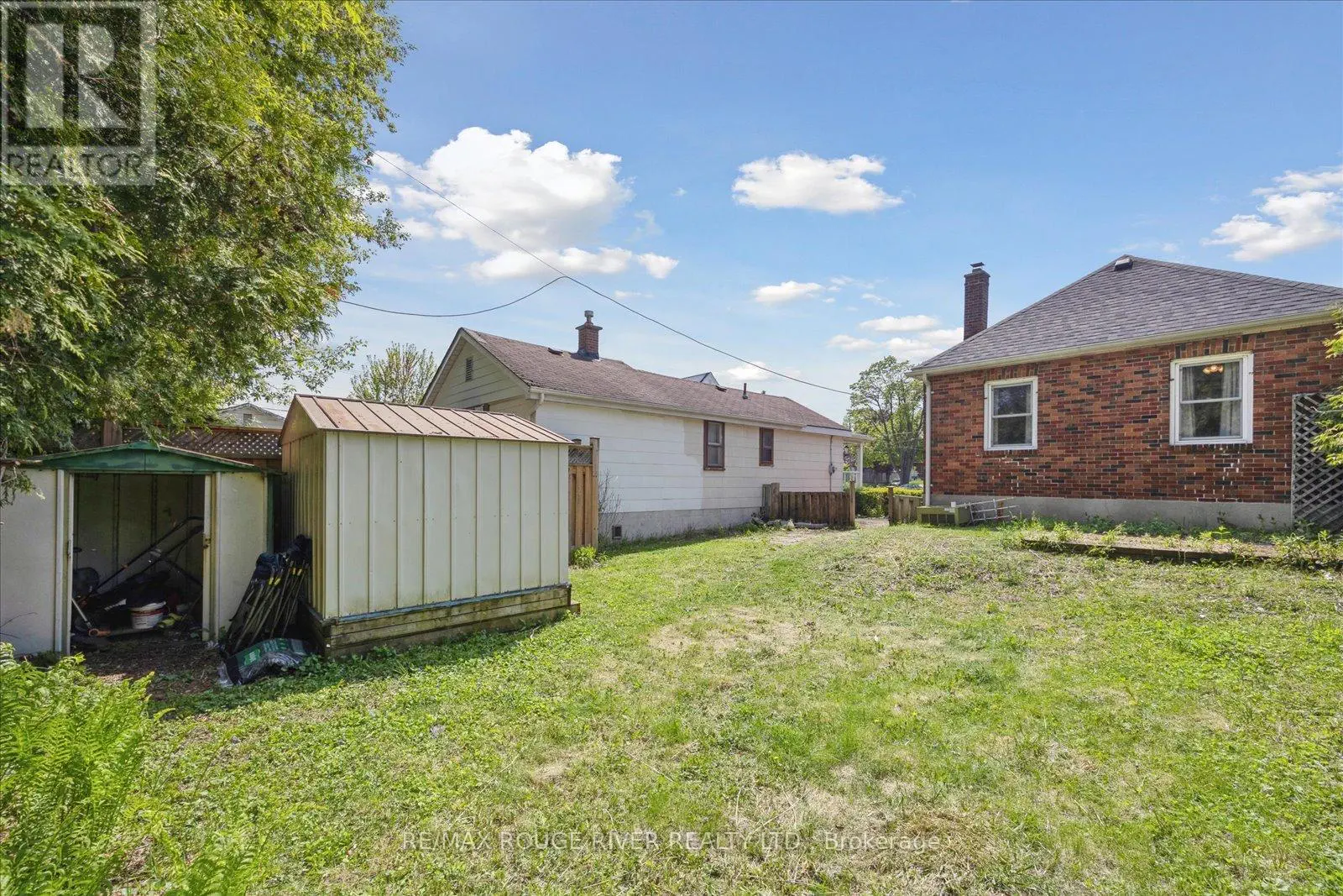 137 Patricia Avenue, Oshawa, Ontario  L1G 5X9 - Photo 2 - E12166055