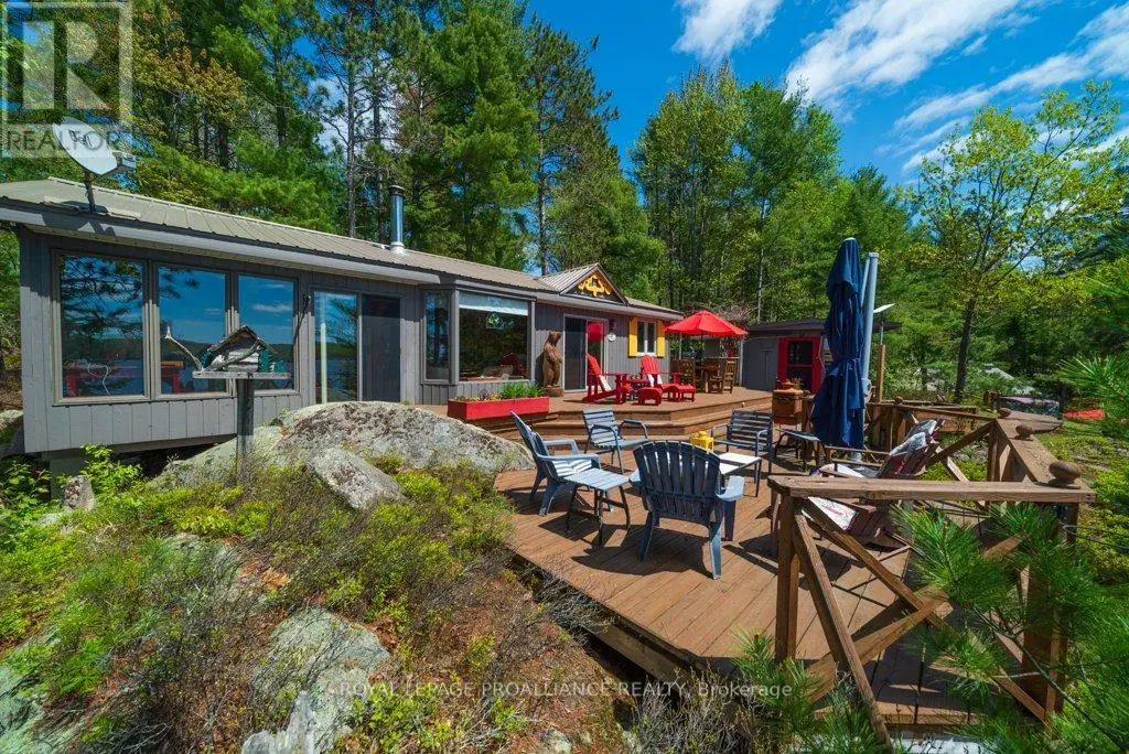 890 Mazinaw Lake, Addington Highlands, Ontario  K0H 1K0 - Photo 3 - X12165960