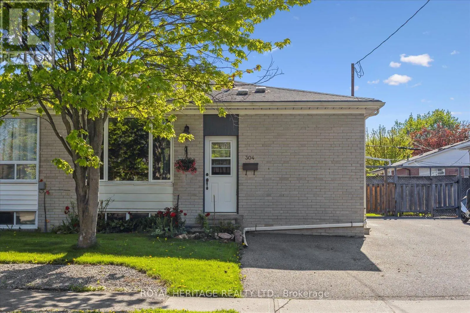 304 Rosedale Drive, Whitby, Ontario  L1N 1Z3 - Photo 1 - E12166436