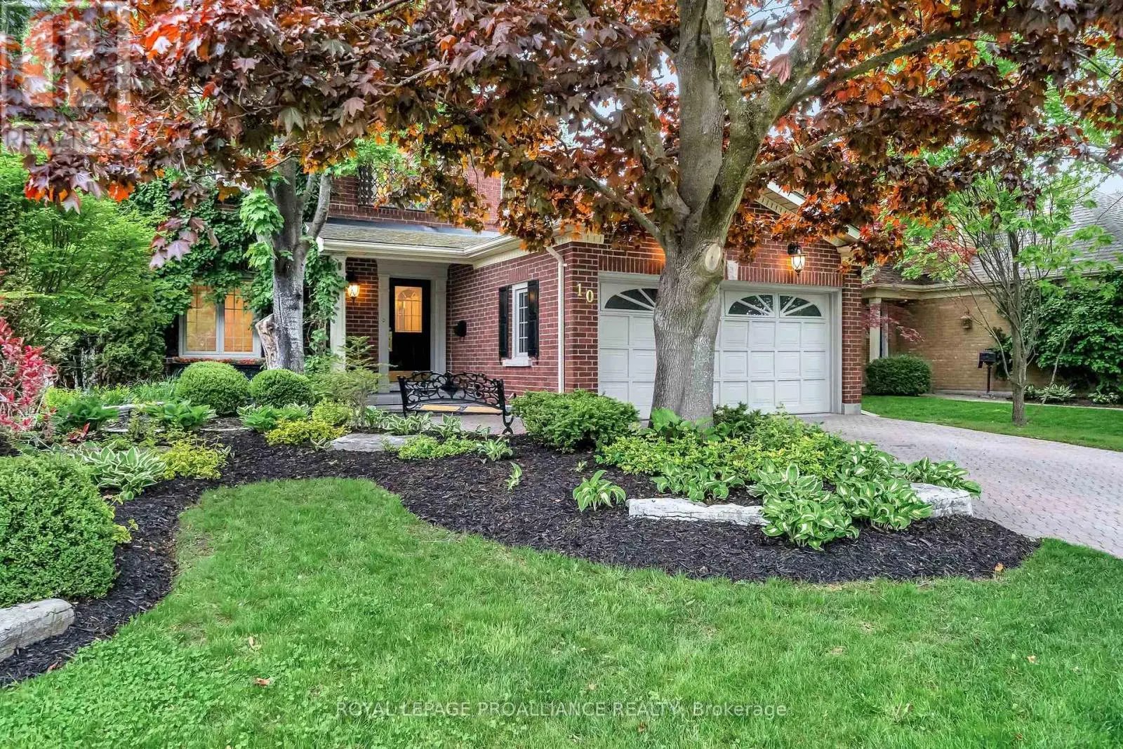 10 Georgian Court, Belleville, Ontario  K8N 5R3 - Photo 1 - X12167088
