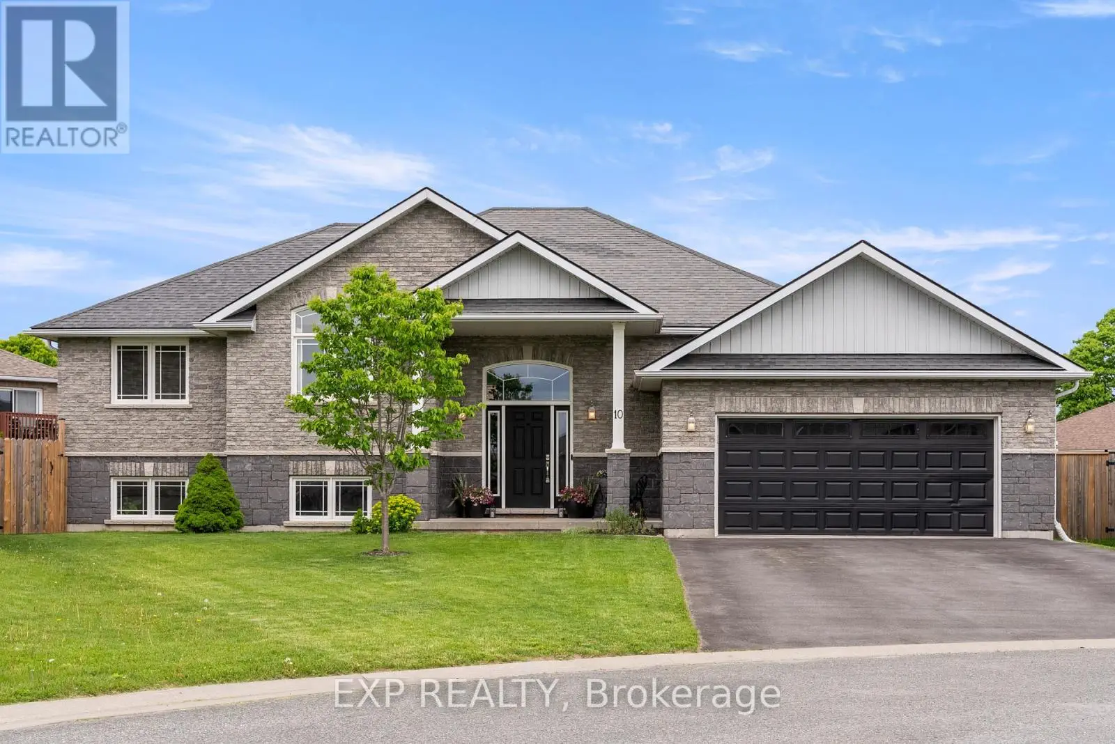 10 Spencer Court, Quinte West, Ontario  K8V 6X3 - Photo 2 - X12166822