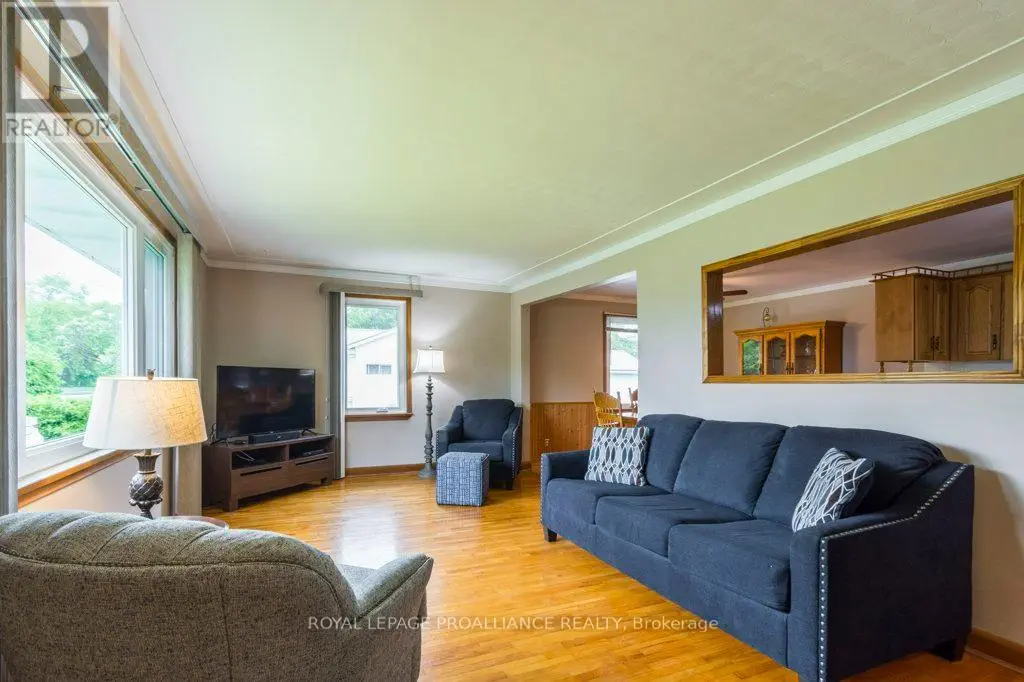 526 Glen Miller Road, Quinte West, Ontario  K8V 0B3 - Photo 3 - X12168081
