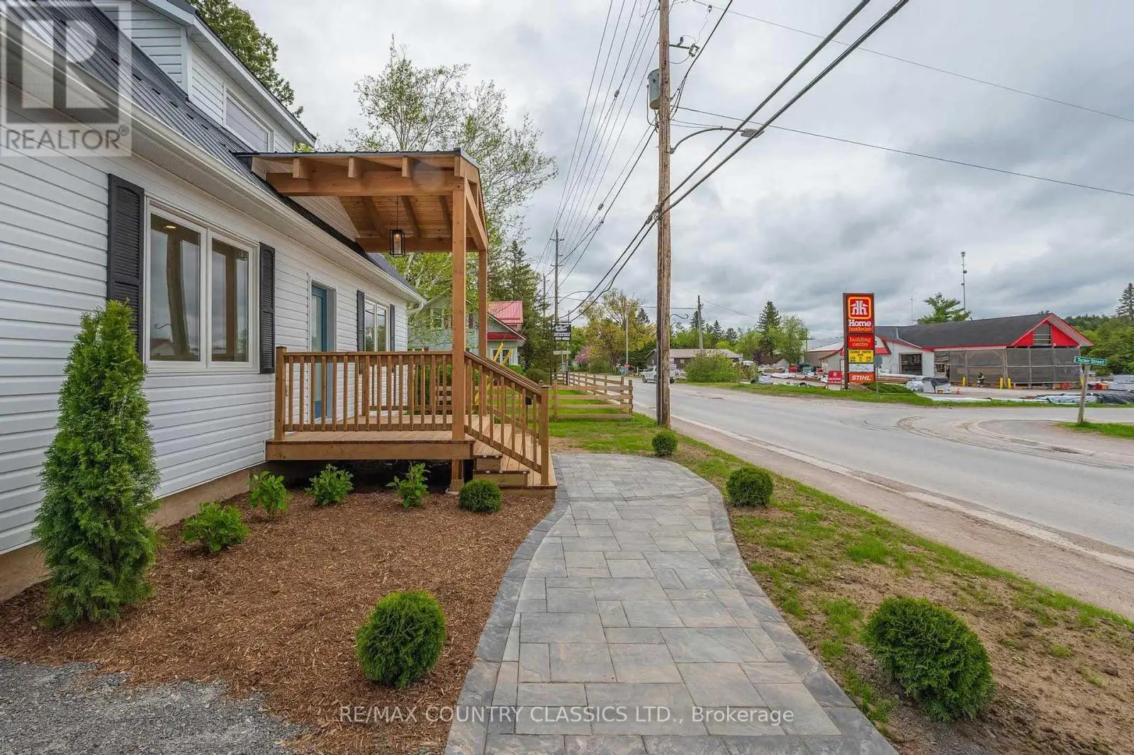 144 County Rd 504, North Kawartha, Ontario  K0L 1A0 - Photo 3 - X12168184