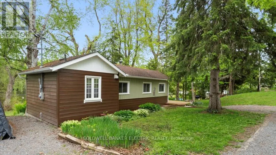 979 Water Street, Douro-Dummer, Ontario  K0L 3A0 - Photo 3 - X12168758