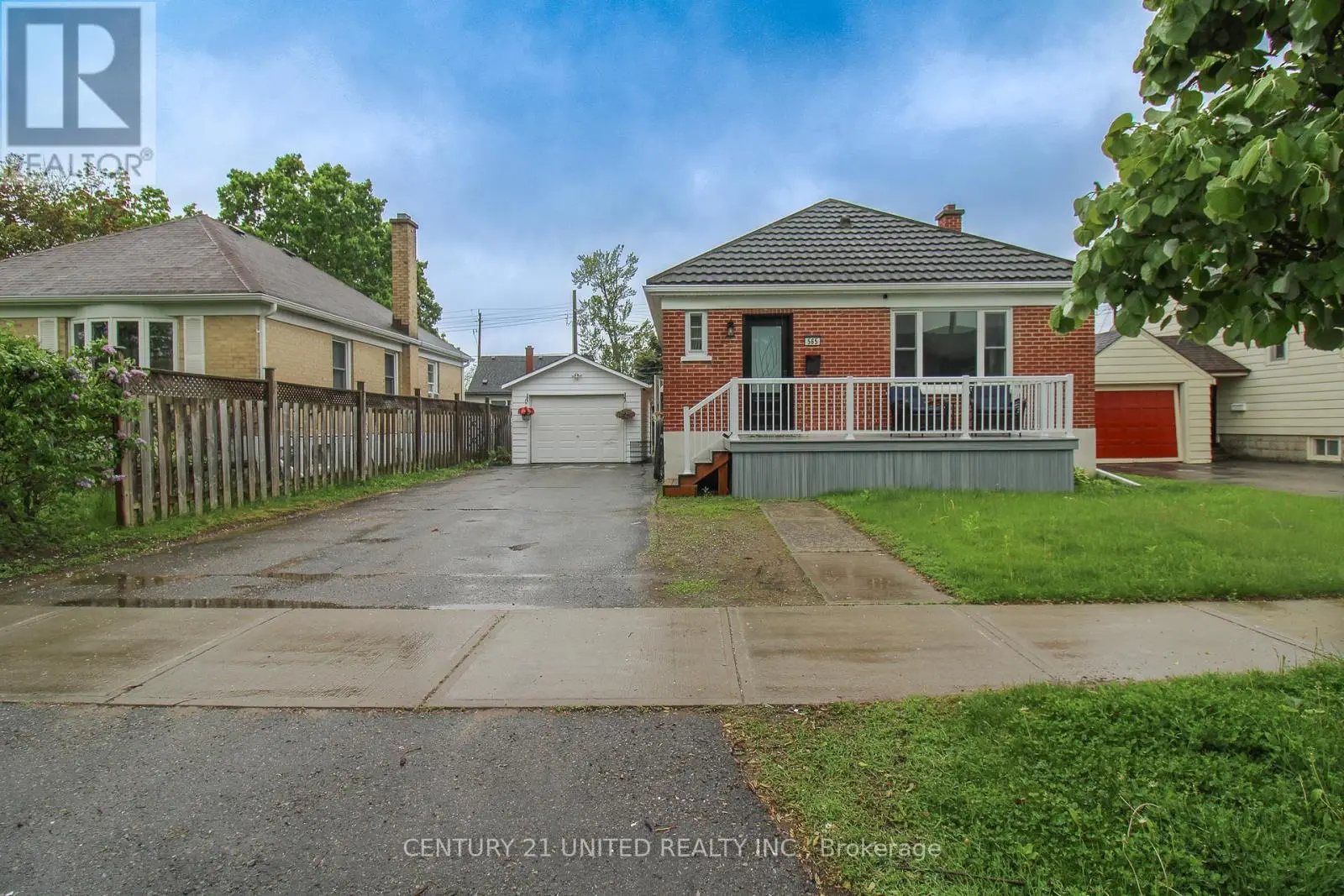 565 Spruce Avenue, Peterborough South, Ontario  K9J 5A4 - Photo 1 - X12168783