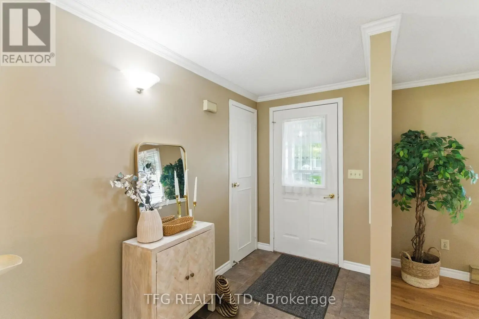 30 The Cove Road, Clarington, Ontario  L1B 1B9 - Photo 3 - E12169260
