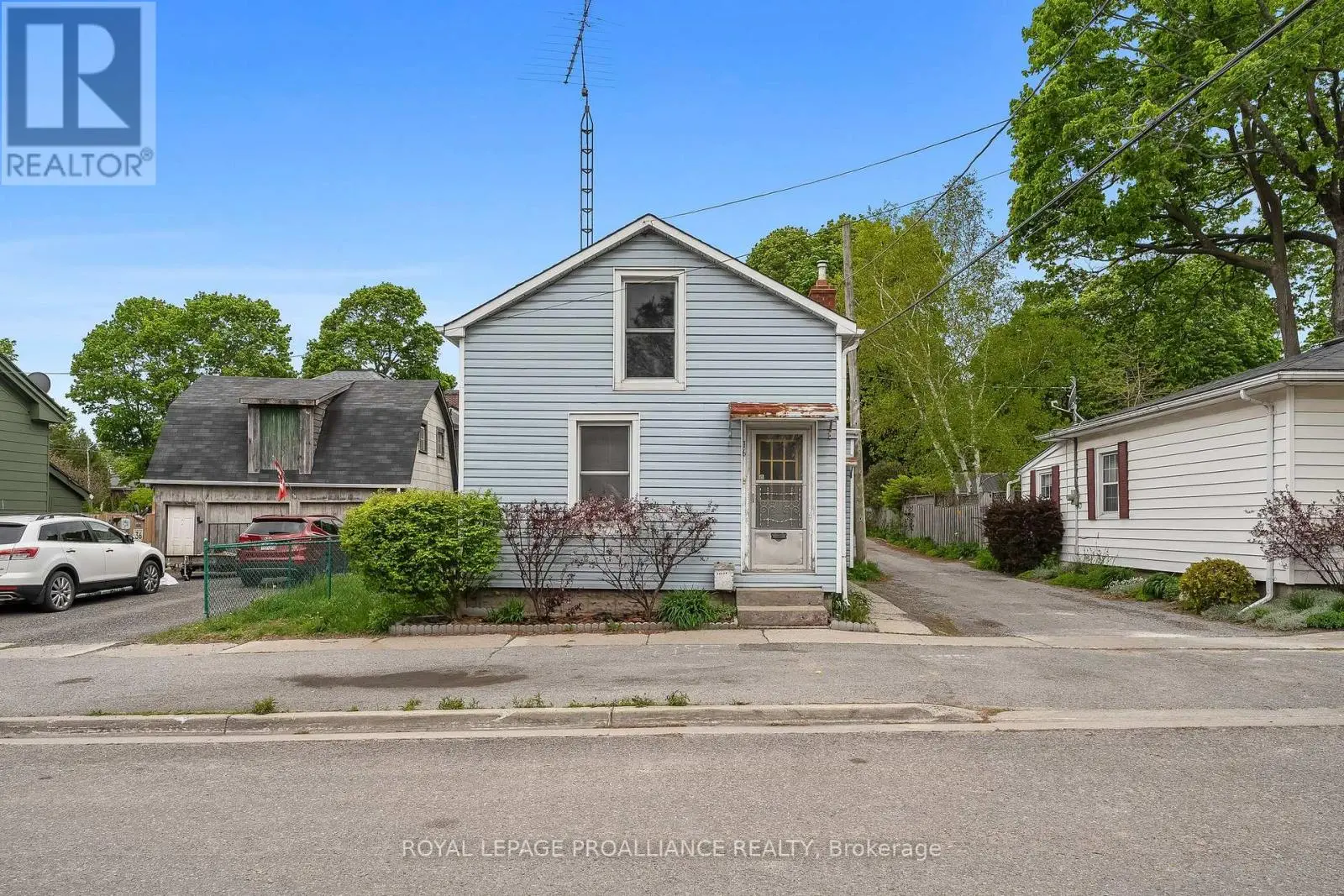 16 Bramley Street N, Port Hope, Ontario  L1A 3K8 - Photo 1 - X12169469